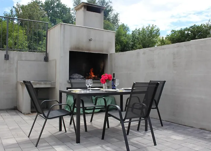 아파트 Bonaca 로바니스카